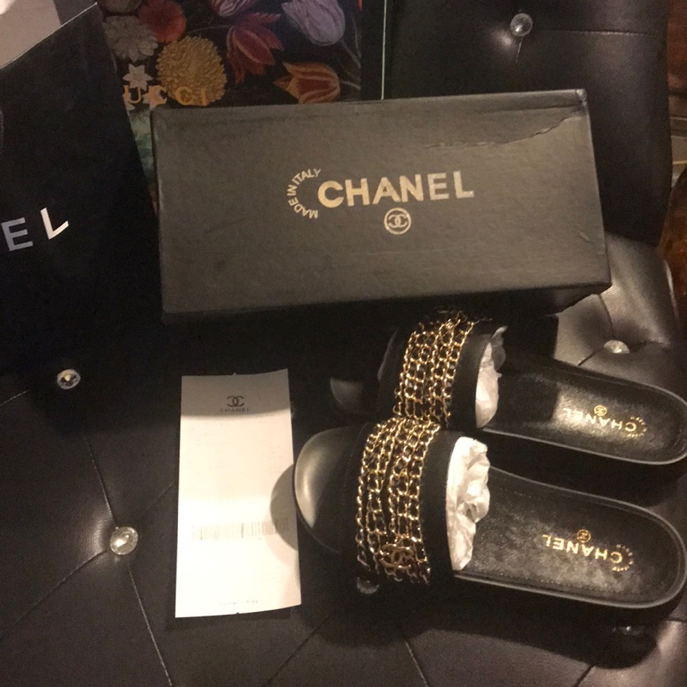 Chanel Slides